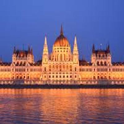 Timeline: 1945-1956 közötti magyar történelem.