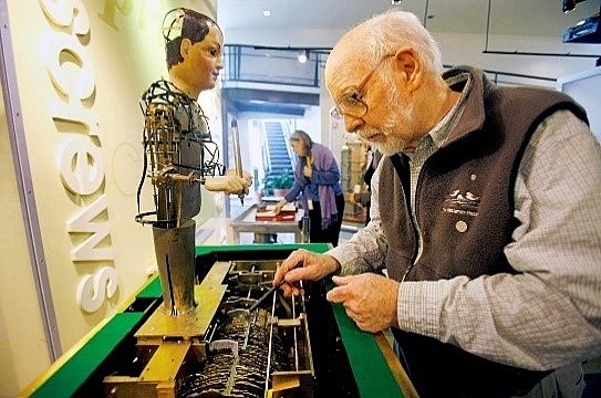 Automate dessinateur-écrivain de Maillardet