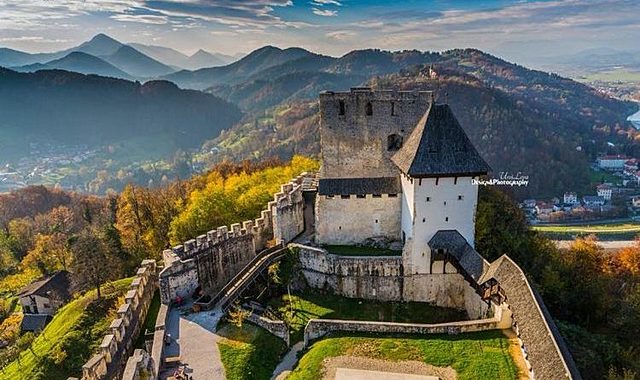 Prva omemba Celjskega gradu