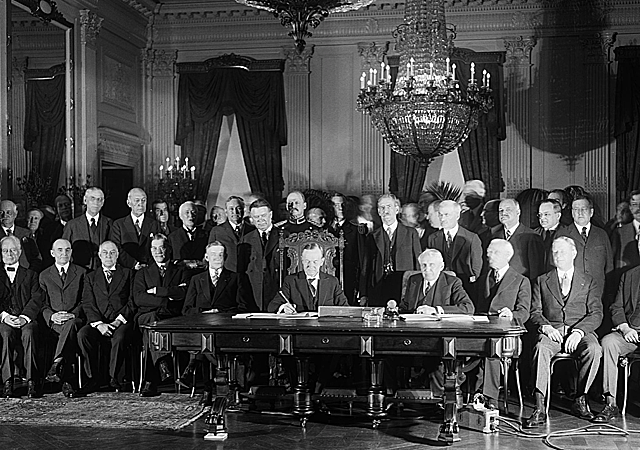 Kellogg-Briand Treaty signed