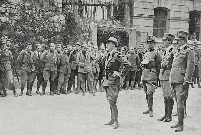 D’Annunzio takes Fiume