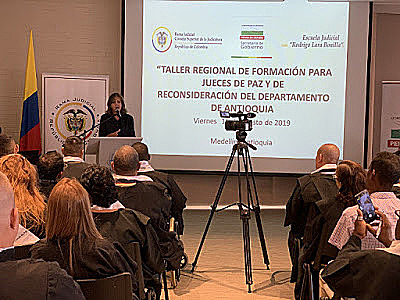 Ley de Justicia Alternativa