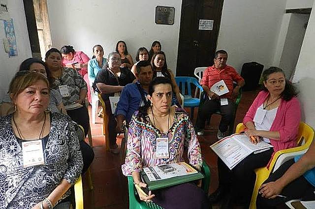 Líderes comunitarios como conciliadores