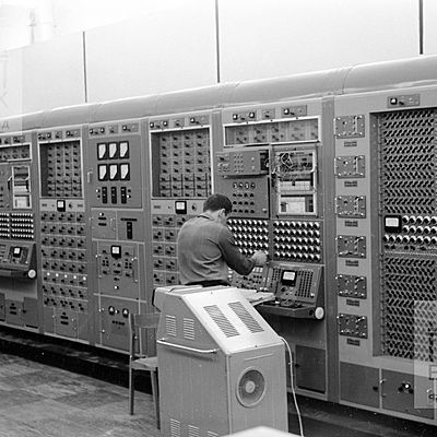 Timeline: История ЭВМ