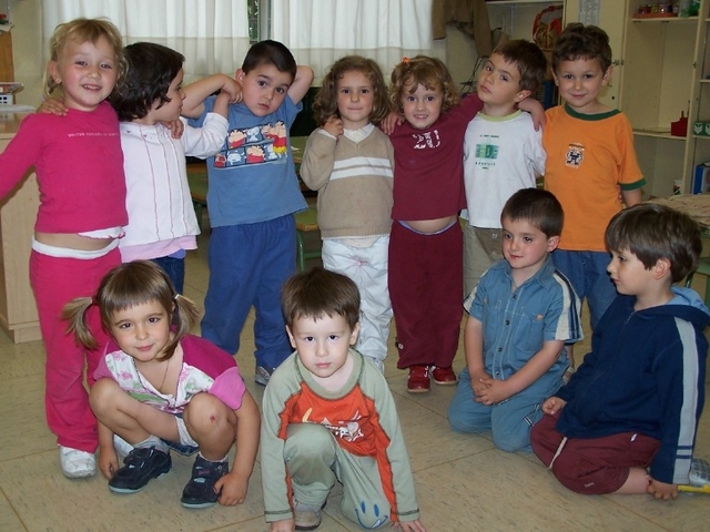 MADDI D., BETIDANIK BEZALA.