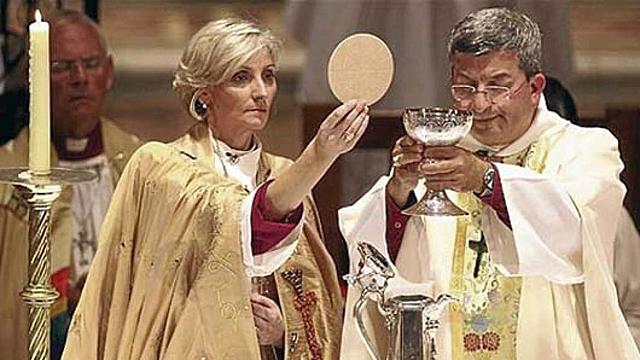 La iglesia anglicana aprueba el sacerdocio de las mujeres