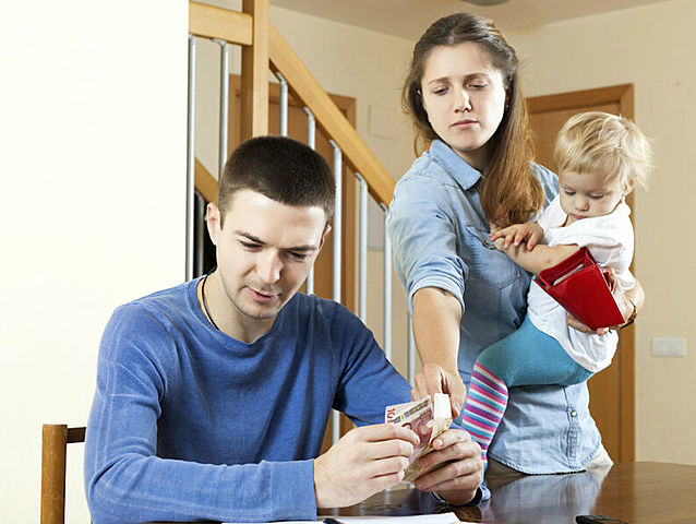 DEPENDENCIA AL MARIDO PARA TRABAJAR