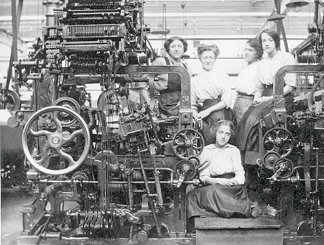 En 1946 fue creada la fundación de sociedades de profesionistas