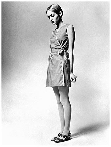 Beauty ideal: slender body shapes (mid 1960s)