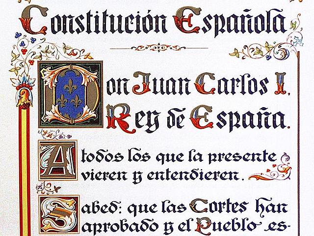 Aprobación en referéndum de la Constitución