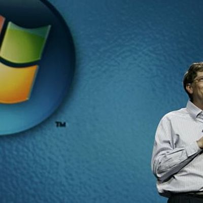 Timeline: 1995- Mi familia decide mudarse a la provincia de Entre Ríos * La llegada de Windows 95 al mundo tecnológico y a fine de este año es creado hotmail. * Surge la telefonia movil en argentina.