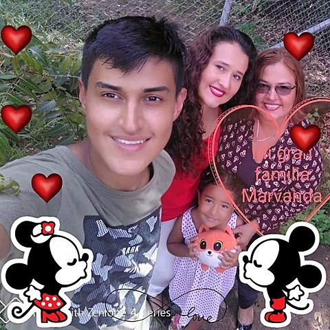 mi madre mi hermano e hija