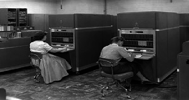 COMPUTADORA INDUSTRIAL