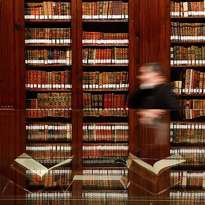 Timeline: Línea del tiempo de los principales autores de la narrativa hispanoamericana del siglo XX