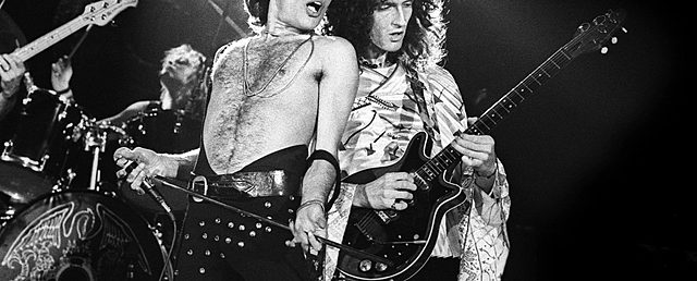 Surge el Rock Duro conocido como "heavy rock".