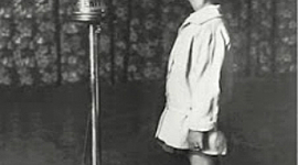 Timeline: NACIMIENTO Y LAS ÉPOCAS DE LA RADIO