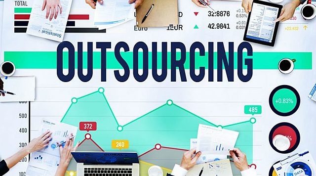 Subcontratación u Outsourcing.