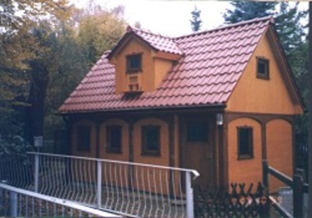 Hühner- und Taubenhaus