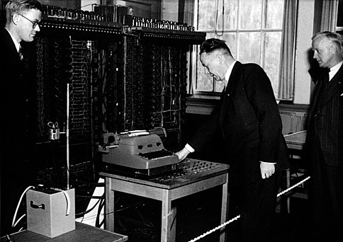 ARRA  Automatische Relais Rekenmachine Amsterdam (Ordenador Automático con Relés de Amsterdam)