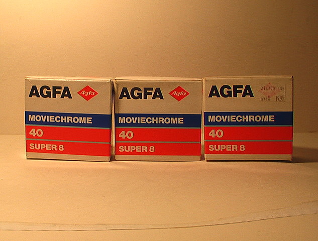 Aparece la película de color Agfa