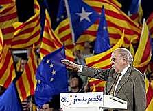 Escudo de Felipe VI Letizia Ortiz	Pedro Sánchez, secretario general del PSOE. Jordi Pujol confiesa poseer dinero no declarado en Andorra.