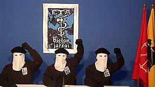 Disolución de la banda terrorista ETA. Pedro Sánchez es investido presidente del Gobierno tras vencer por una moción de censura. Iñaki Urdangarin,