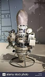 primer nave en la luna:Rusos