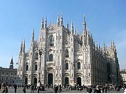 SE CREA LA ARQUITECTURA GOTICA