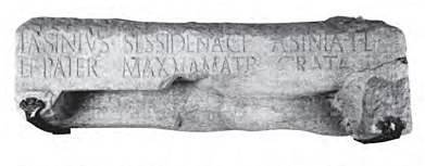 Nagrobnik Tita Azinija