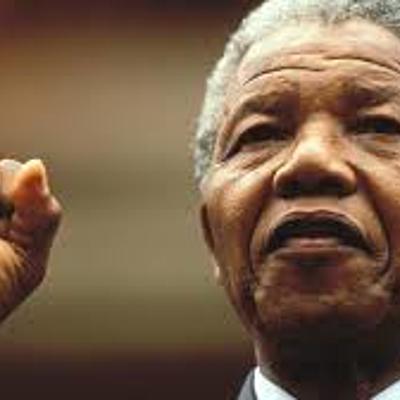 Timeline: BIOGRAFÍA DE NELSON MANDELA