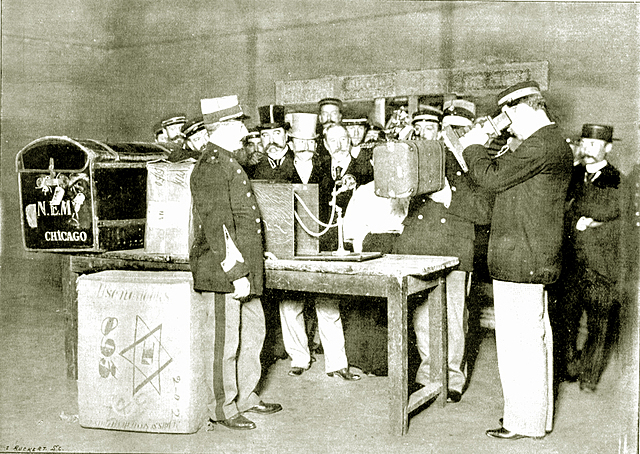 Primera Maquina de Rayos X