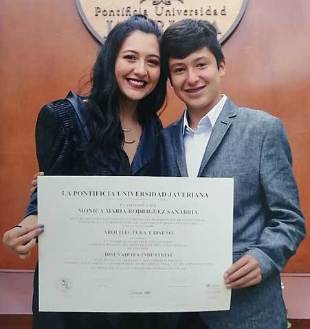 Graduacion de mi hermana de diseño industrial