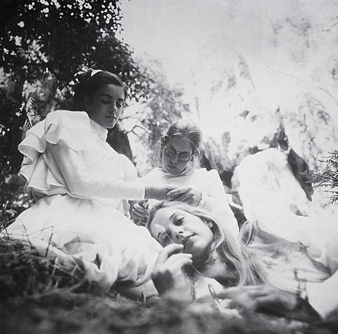 Picnic at Hanging Rock