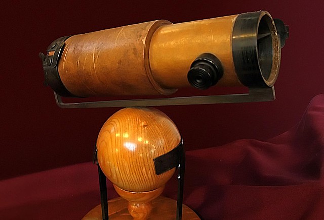 Important Event - Sir Isaac Newton´s telescope