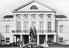 The assembly passed a constitution in Weimar