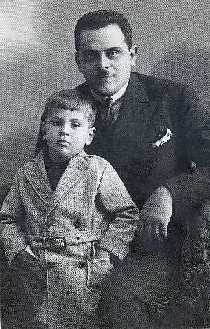 Mikis Theodorakis born