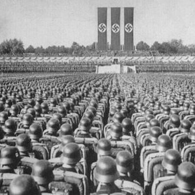 Timeline: ELS TOTALITARISMES EN UNA LÍNIA DEL TEMPS