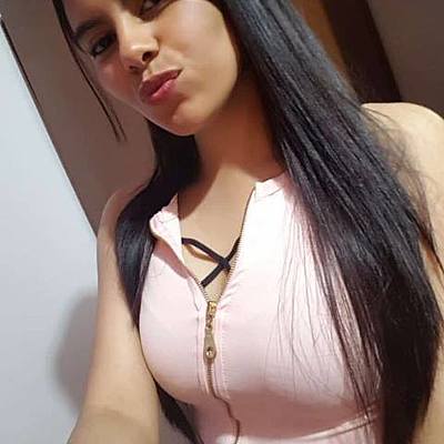 Timeline: Paola Andrea Medina Vargas