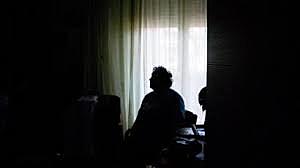 Adam  recibe una visita