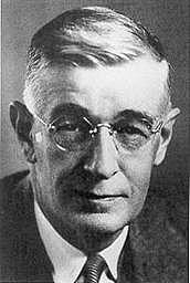 Vannevar Bush publica un articulo acerca de "Memex"