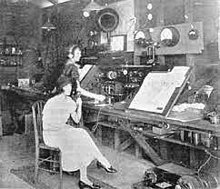 the fist radio station