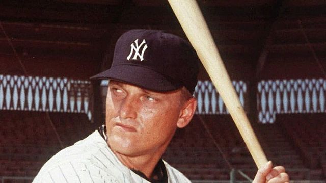 Roger Maris of the Yankees breaks Babe Ruth’s single season home run record