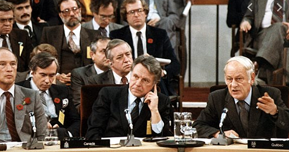 Rapatriement de la constitution*