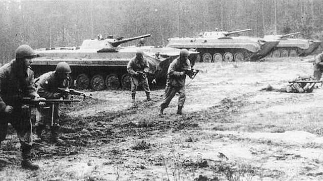 Afganistango inbasio sobietarra (amaitu).