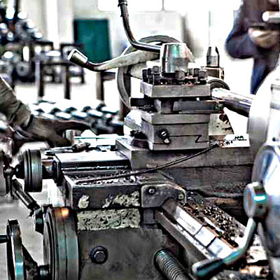 Timeline: Maquinas y Herramientas