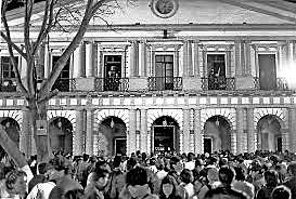 EL EZLN declara la guerra al ejercito mexicano.