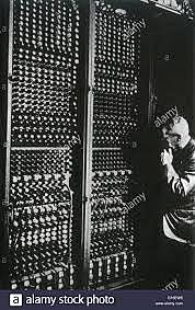 Calculador e integrador numérico electrónico