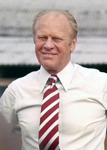 Forrest Gump learns his mother is sick