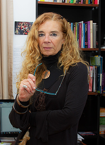 PEDAGOGÍA DECOLONIAL Y PRACTICA INTELECTUAL (ENTRE 2009-2013)