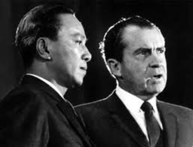 Nixon Meets with Nguyen